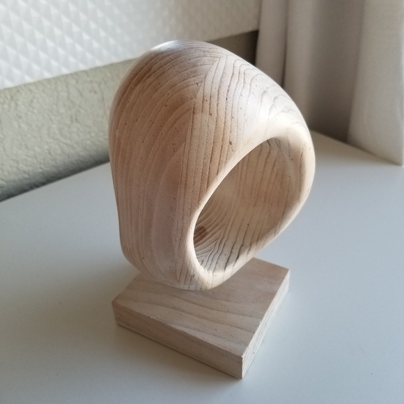 Abstract Loop Wood Sculpture - Picture 2 of 6
